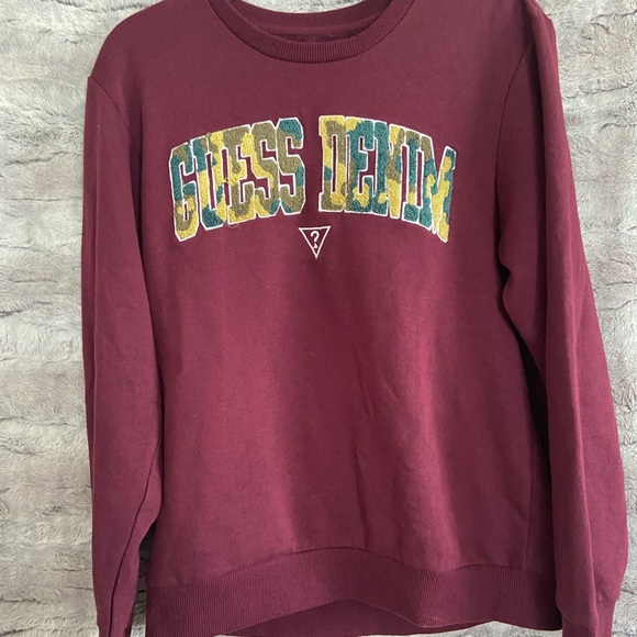Guess Sweatshirt - Picture 3 of 3